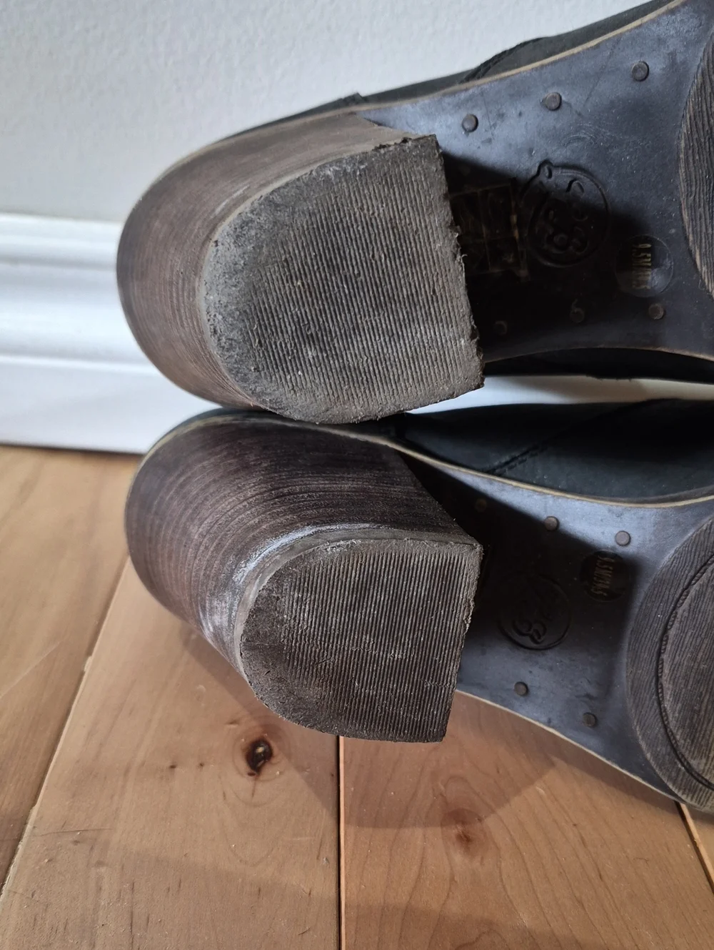 Lucky Brand Women's Size 9.5 Black Leather Ankle Booties with Stacked Heel - Picture 7 of 8